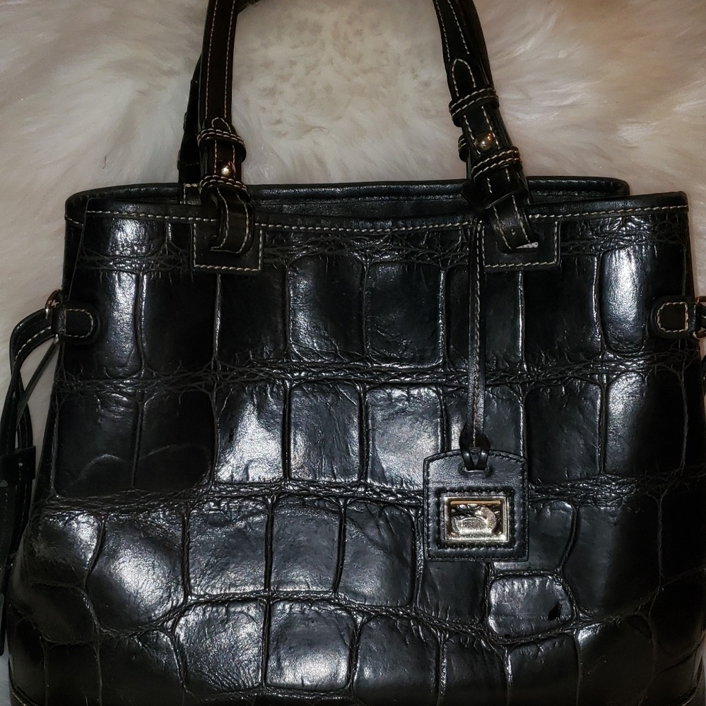 Dooney & Bourke - Picture 1 of 8